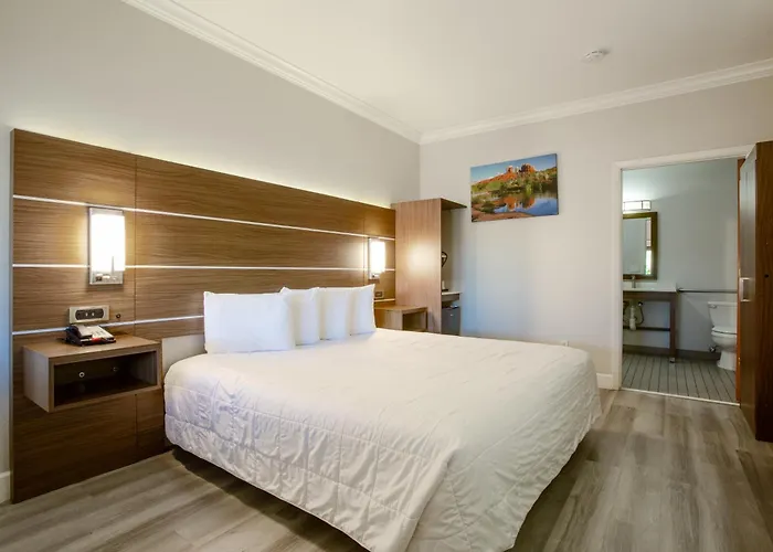 Hotel Wildflower At Bell Rock 3*