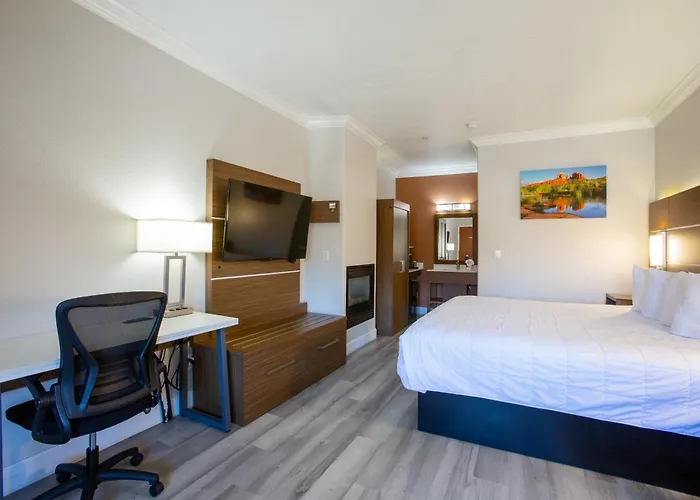 Wildflower At Bell Rock Hotel 3*